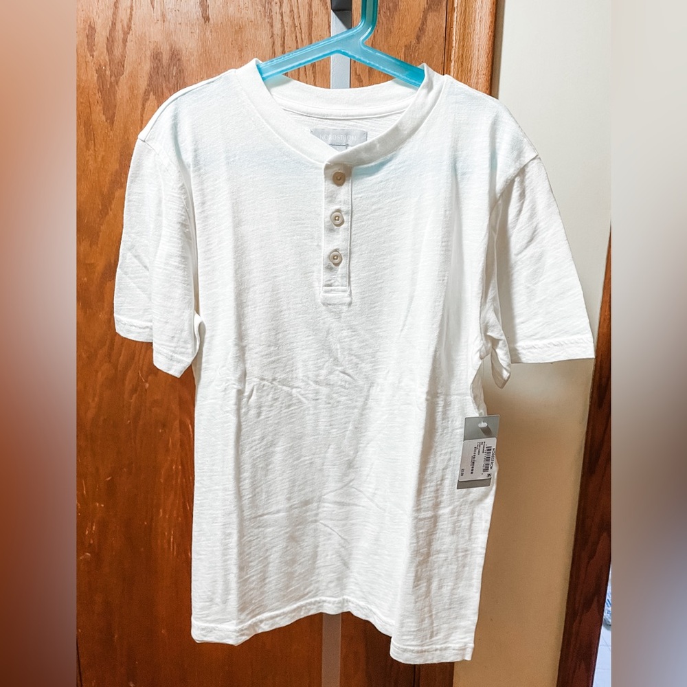 Nordstrom boys Henley short sleeve shirt